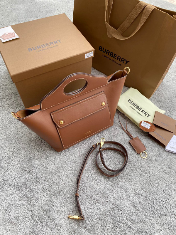 B**rry pocket tote