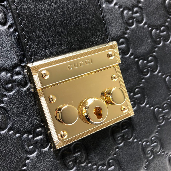 G*u*i padlock