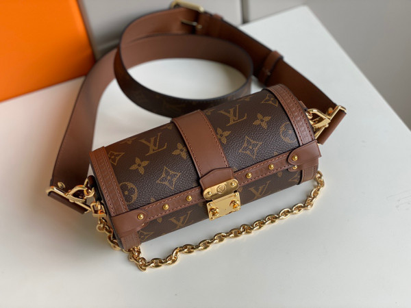 l0*is V*t0n papillon trunk