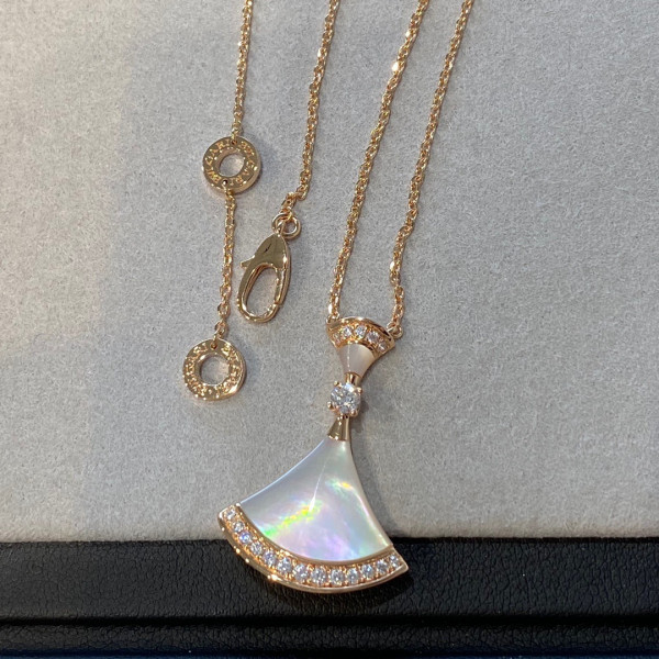 B*l*ai divas’ dream necklace