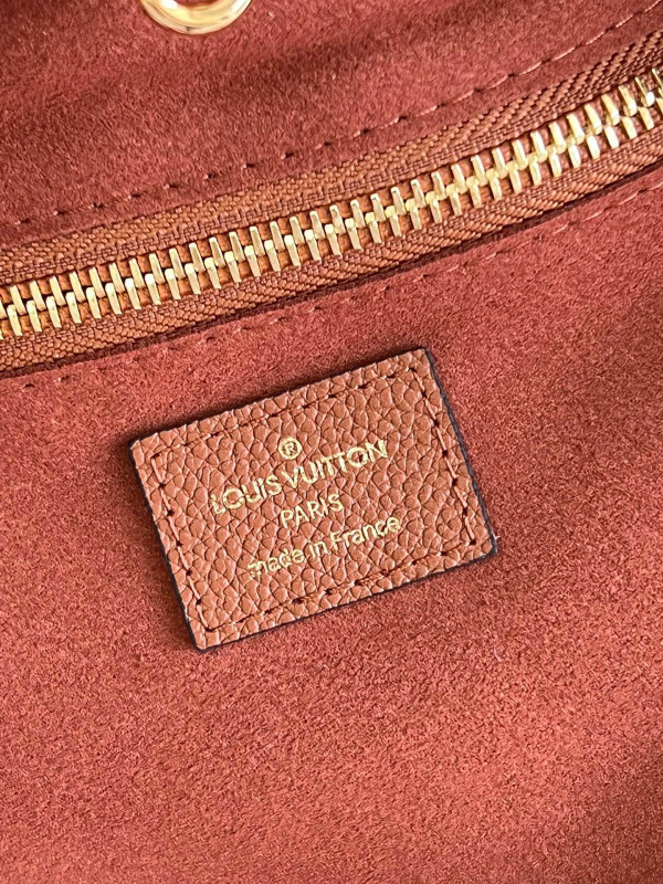 l0*is V*t0n neverfull mm