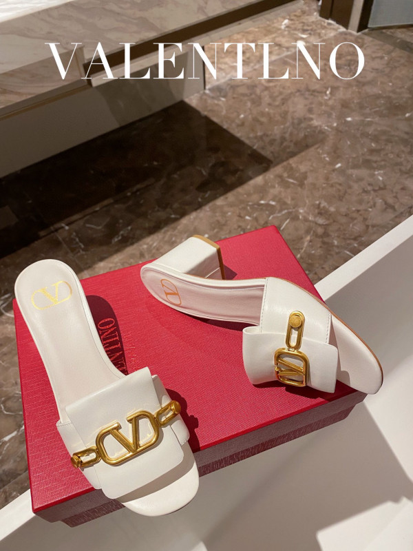 Va1e*ntin0 vlogo signature slide sandal