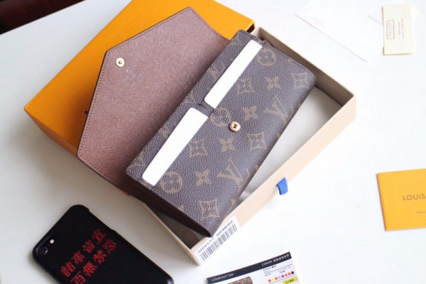 l0*is V*t0n sarah wallet