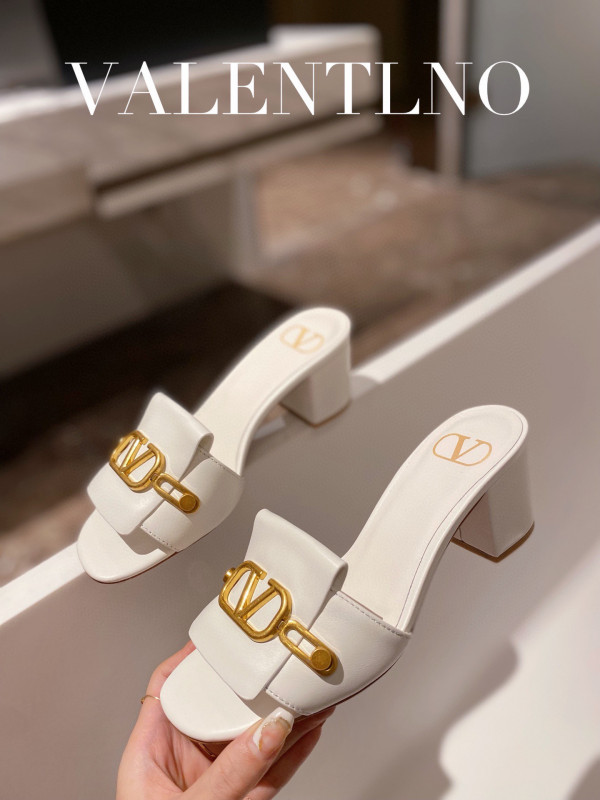Va1e*ntin0 vlogo signature slide sandal