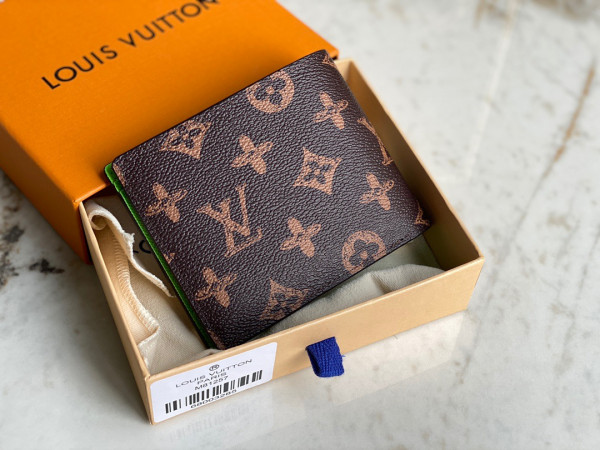 l0*is V*t0n multiple wallet