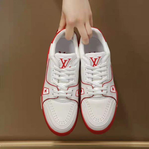 l0*is V*t0n trainer sneaker