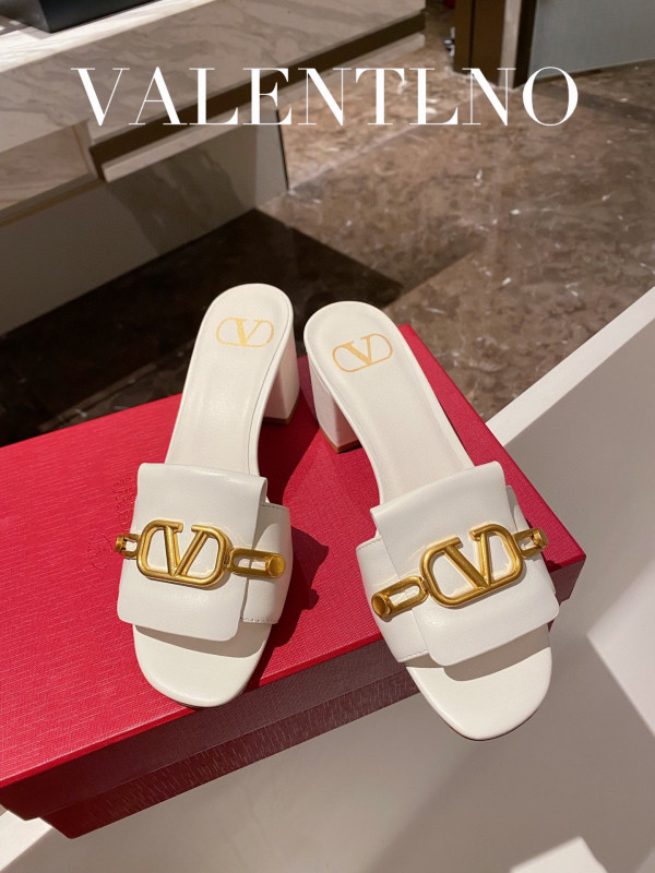 Va1e*ntin0 vlogo signature slide sandal