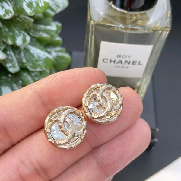 CL EARRINGS