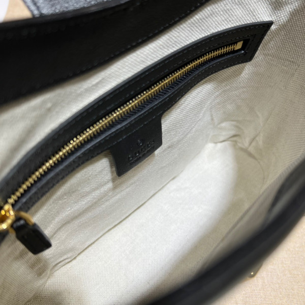 G*u*i small gg shoulder bag