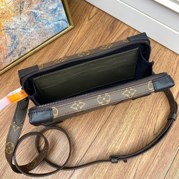 l0*is V*t0n soft trunk wallet