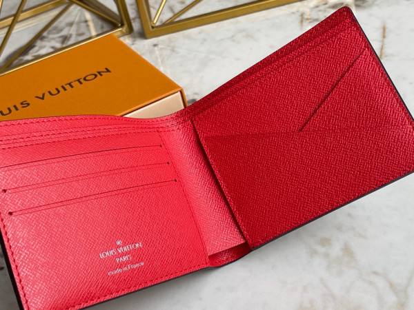 l0*is V*t0n multiple wallet