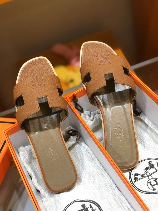 H**mes sandal