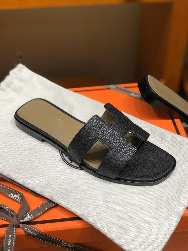 H**mes sandal