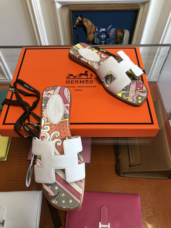H**mes sandal