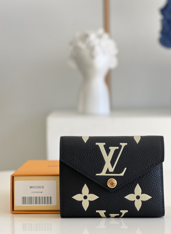 l0*is V*t0n victorine wallet