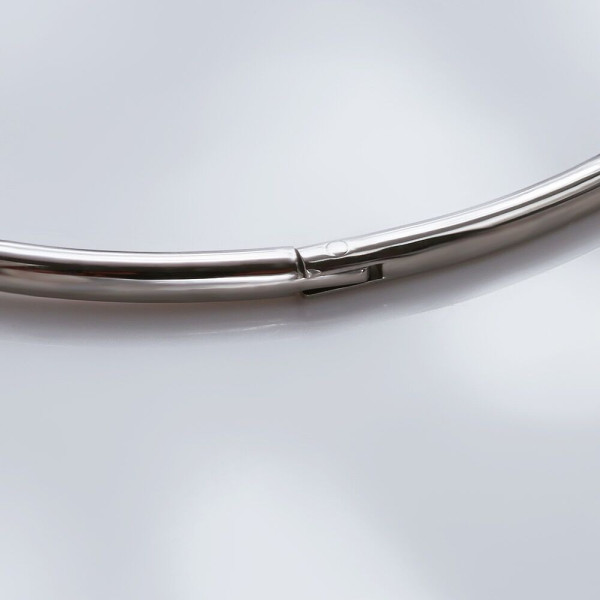 Ca*t*er  bracelet