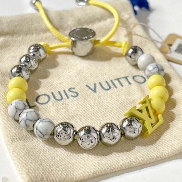 l0*is V*t0n bracelet