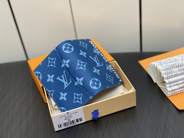 l0*is V*t0n pocket organizer
