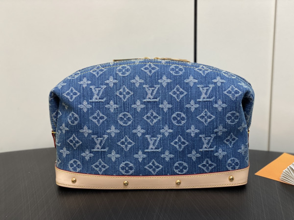 l0*is V*t0n pochette cosmétique pm