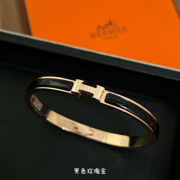 H**mes bracelet