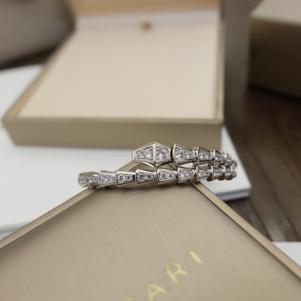 B*l*ai bracelet
