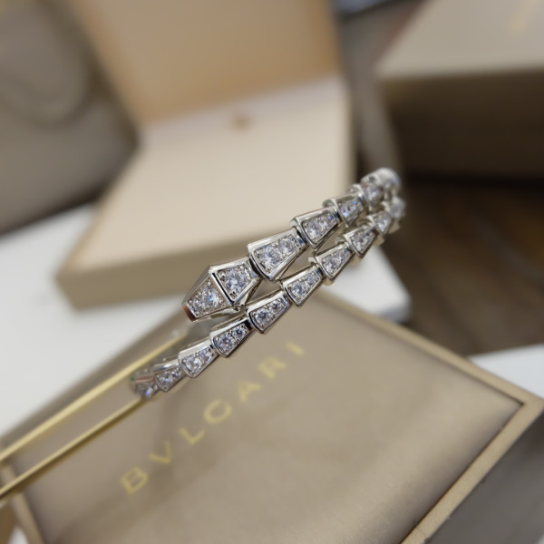 B*l*ai bracelet