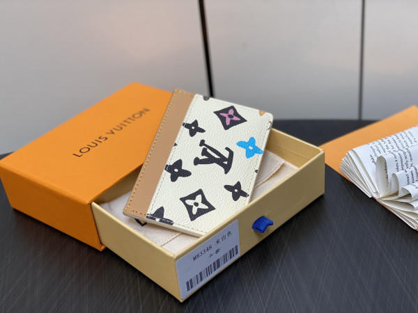 l0*is V*t0n card holder-11*7*0.5cm