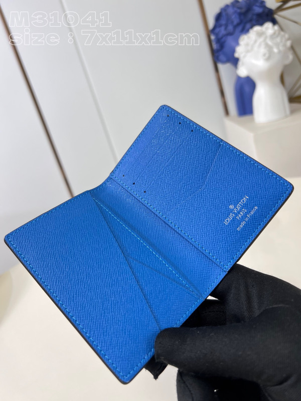 l0*is V*t0n pocket organizer-7.5*11.1*1 cm