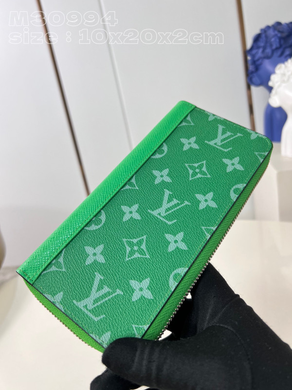 l0*is V*t0n zippy wallet-10*20*2 cm