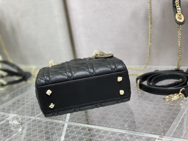 LADY DIRO-17CM