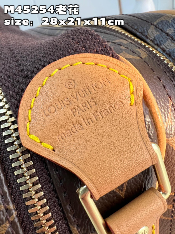 l0*is V*t0n reporter bag-28*21*11cm