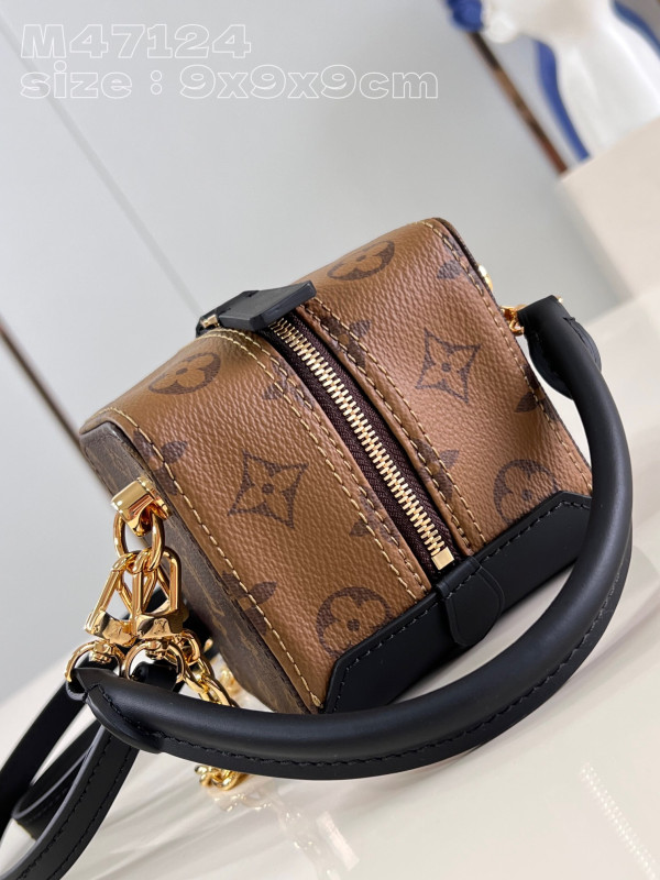 l0*is V*t0n dice bag-9.5*9.5*9.5cm