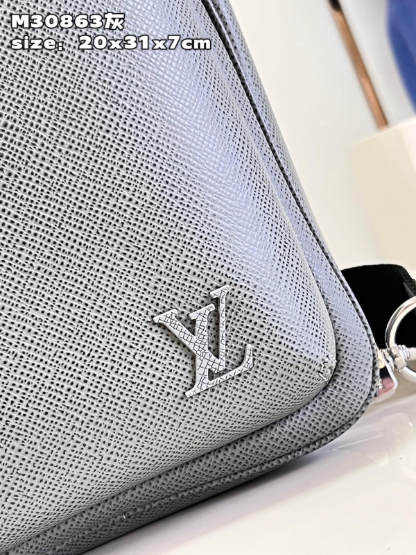 l0*is V*t0n avenue slingbag nm-31*20*7cm