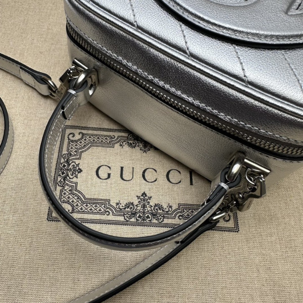 G*u*i blondie top handle bag