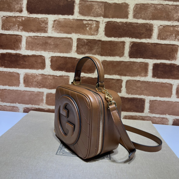 G*u*i blondie top handle bag