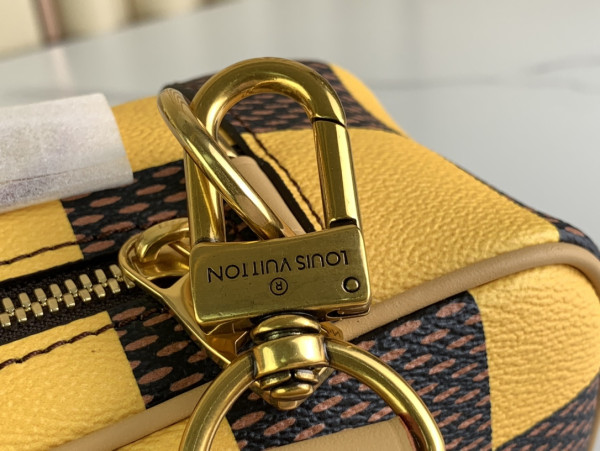 l0*is V*t0n chess messenger-24*24*8cm