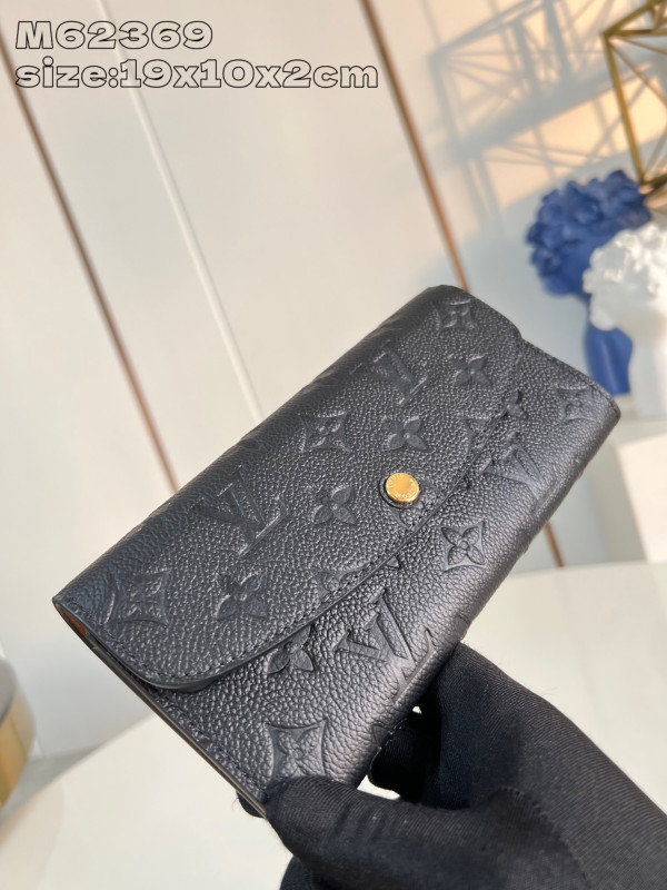 l0*is V*t0n emilie wallet
