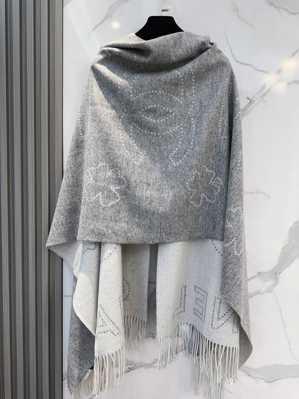 CL Scarf