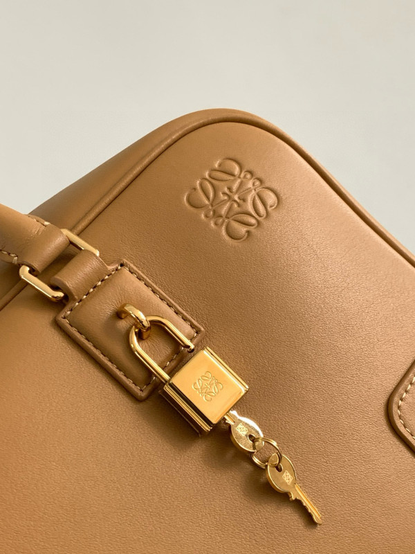 L0ew* amazona 28 bag in nappa calfskin - 28*11*18cm