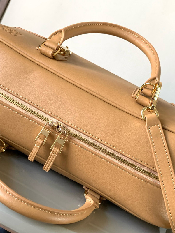 L0ew* amazona 28 bag in nappa calfskin - 28*11*18cm