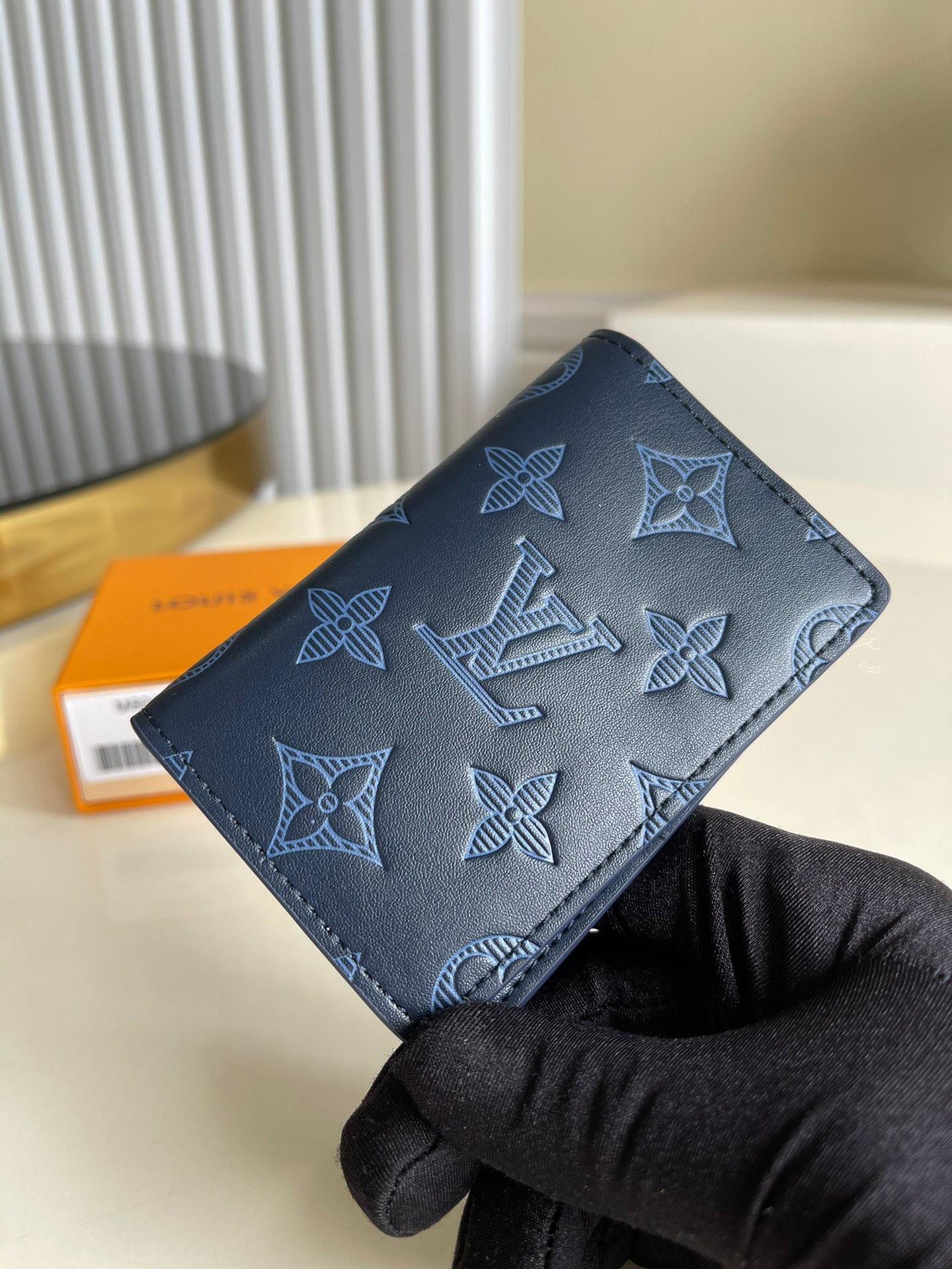 l0*is V*t0n pocket organizer